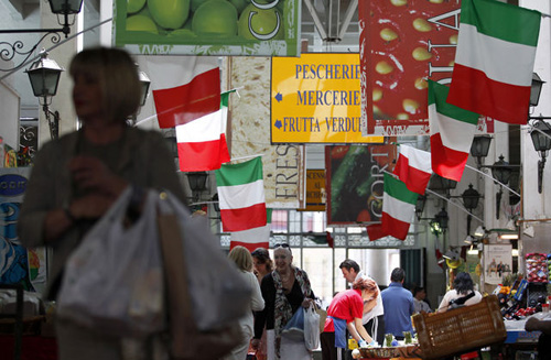 Italy "tiết kiệm triệt để" ảnh 1